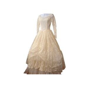Vintage Lace Prairie Wedding Dress Boho Bride Cottagecore Romantic